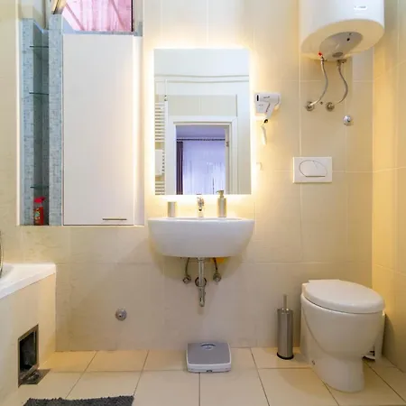 Apartment Jevrejska - With Free Parking